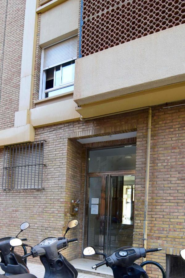 P&P Apartamentos Paseo Maritimo Pablo Ruiz Picasso Малага Екстериор снимка