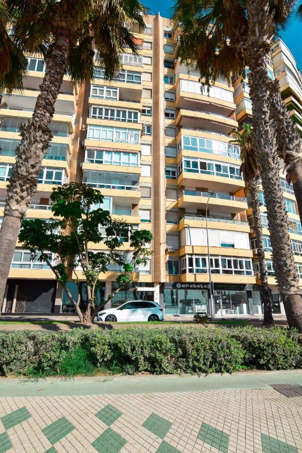 P&P Apartamentos Paseo Maritimo Pablo Ruiz Picasso Малага Екстериор снимка