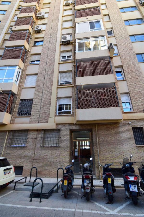 P&P Apartamentos Paseo Maritimo Pablo Ruiz Picasso Малага Екстериор снимка