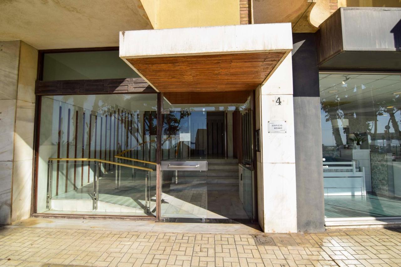 P&P Apartamentos Paseo Maritimo Pablo Ruiz Picasso Малага Екстериор снимка